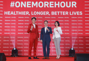 AIA Launches #OneMoreHour (05)